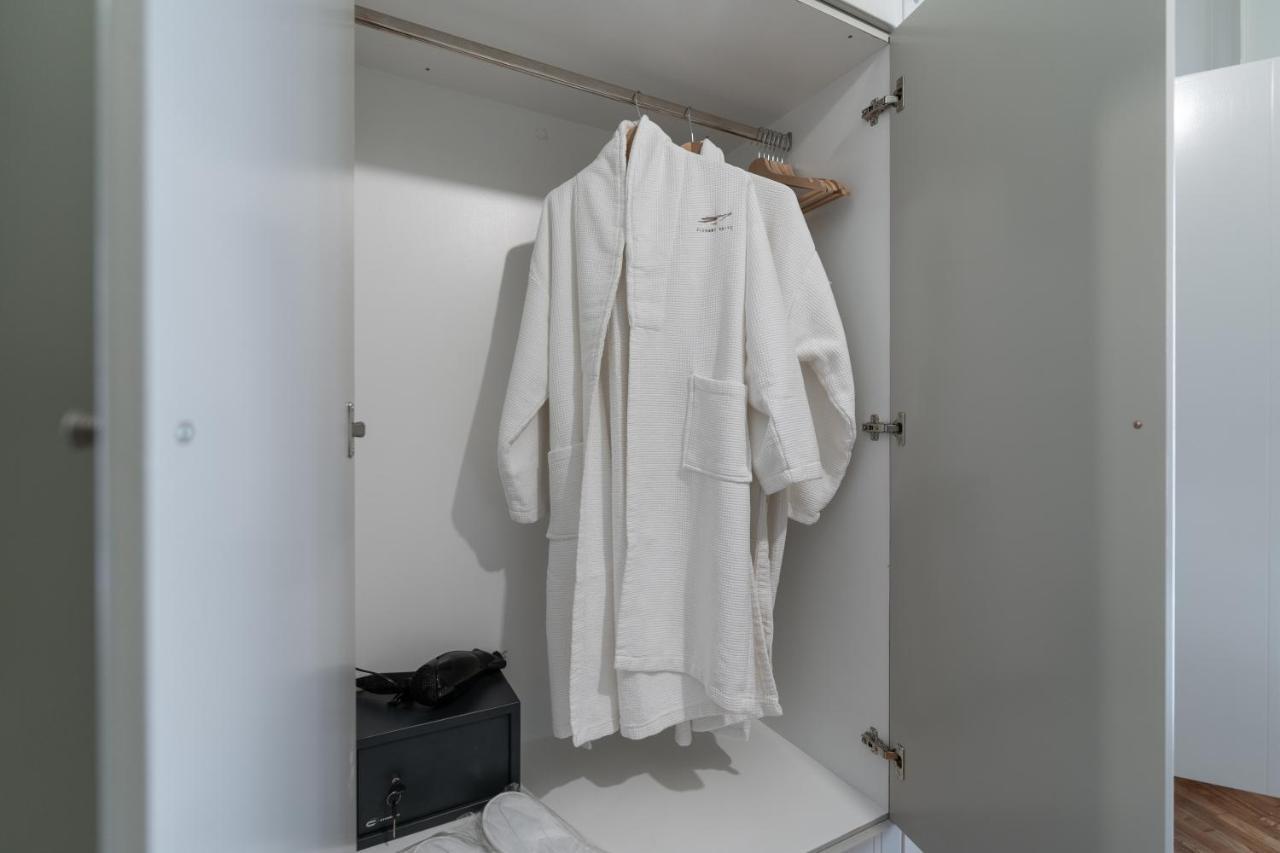 Elegant Suite - Pagrati Atenas Exterior foto
